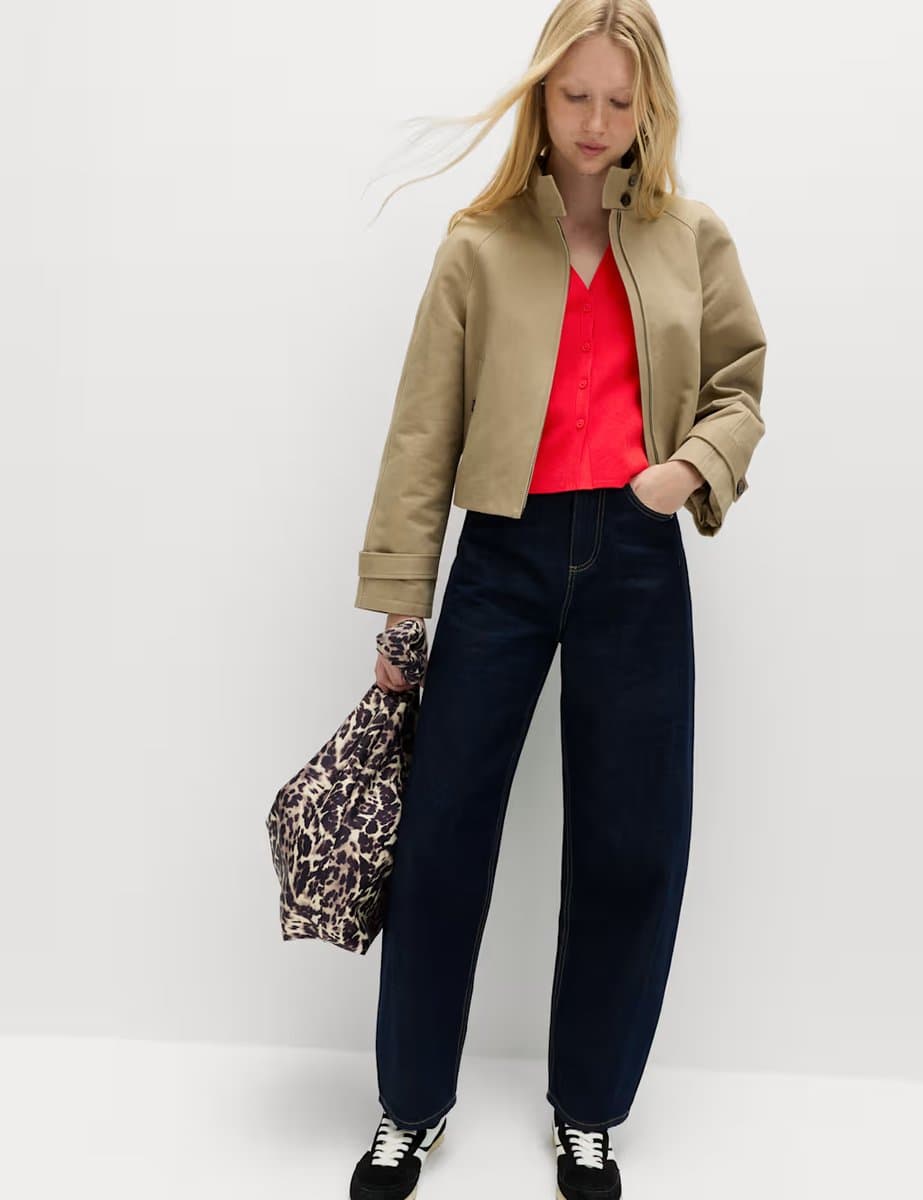 Marks & Spencer M&S V-Neck Cropped Knitted Waistcoat Chilli - 2