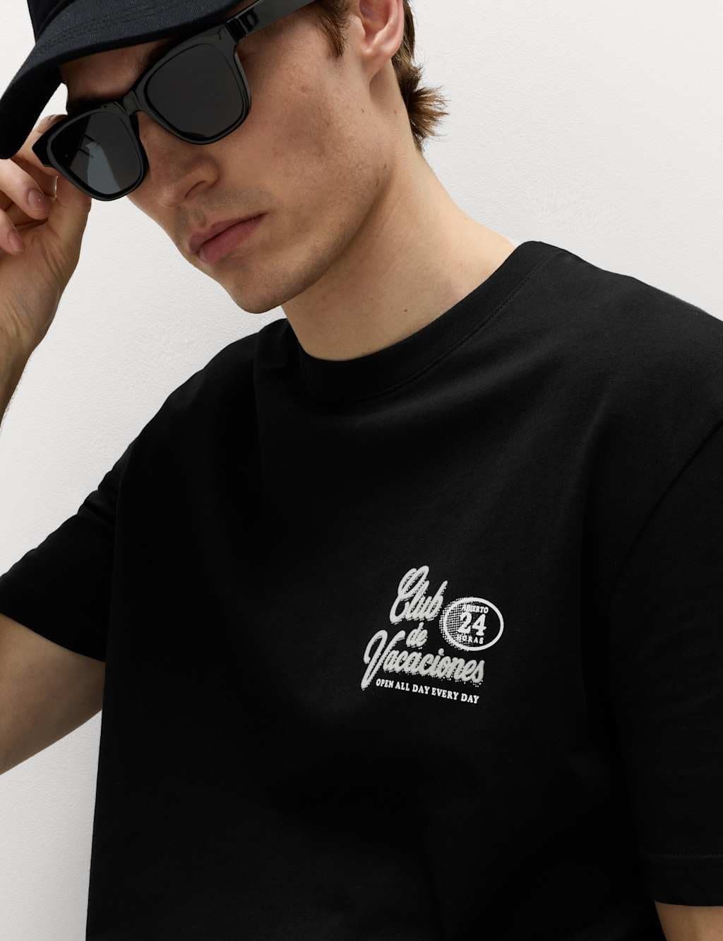 Marks & Spencer M&S Pure Cotton Club De Vacaciones T-Shirt Black - 2