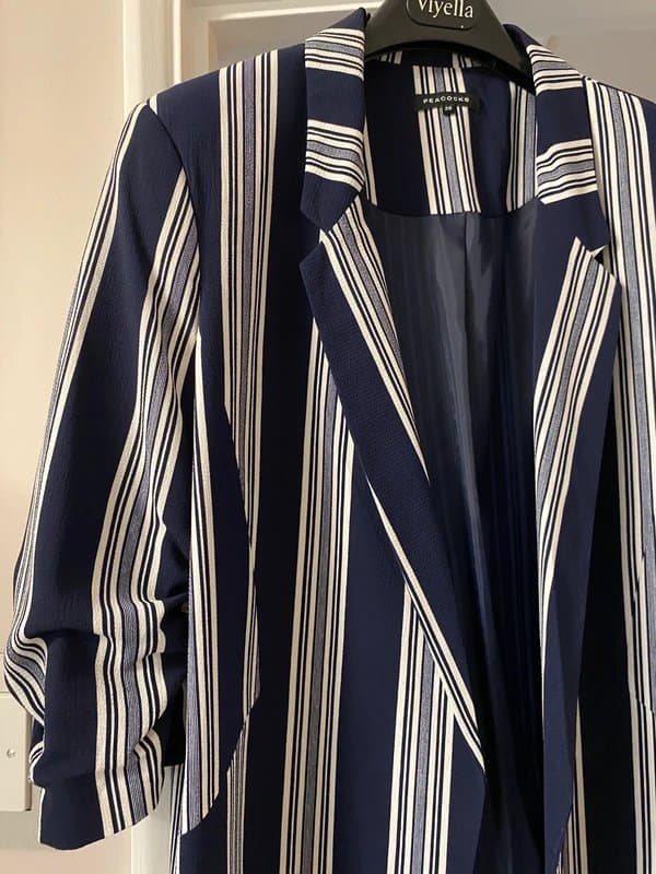 Peacocks Lovely (Brand New) light weight Navy/White Jacket