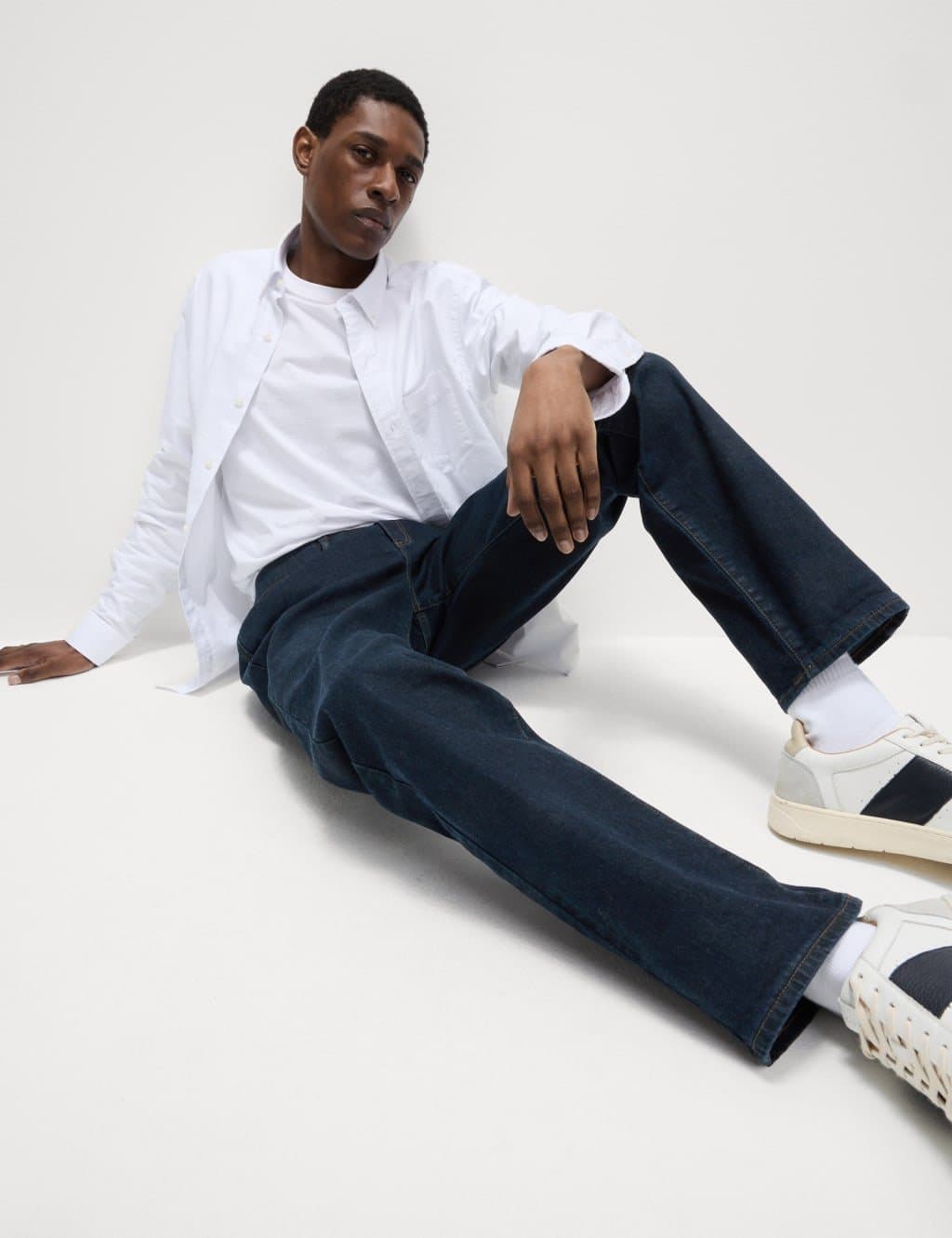 Marks & Spencer M&S Straight Fit Jeans with Stormwear™ Dark Indigo - 4