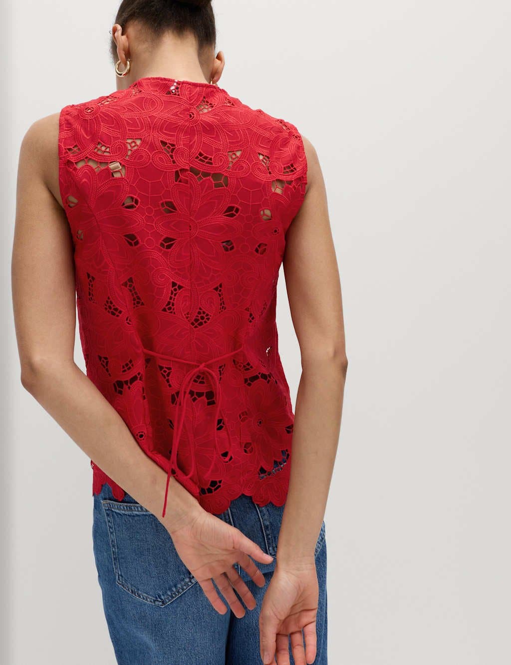 Marks & Spencer M&S Floral V-neck Cutwork Detail Waistcoat Rouge - 5