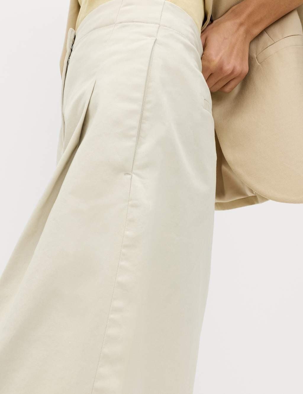 Marks & Spencer M&S Cotton Rich High Waisted Pleat Front Bermuda Shorts Ecru - 3