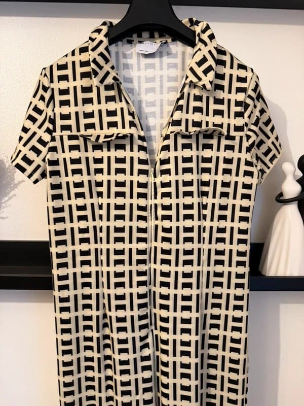 ASOS Design ASOS Design geometric print zip-front jumpsuit (UK 16 / new with tags)