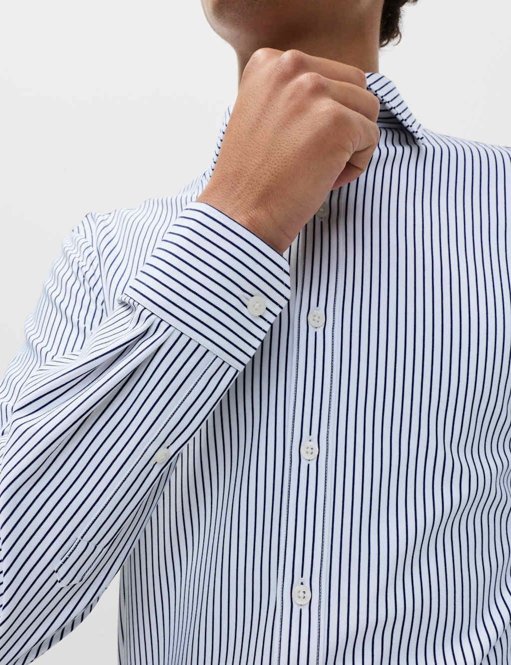 Marks & Spencer M&S Regular Fit Ultimate Non Iron Jersey Striped Shirt White/Navy
