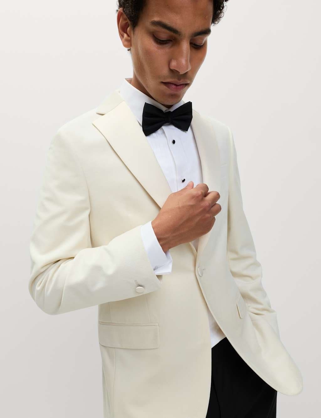 Marks & Spencer M&S Tailored Fit Velvet Blazer Ecru