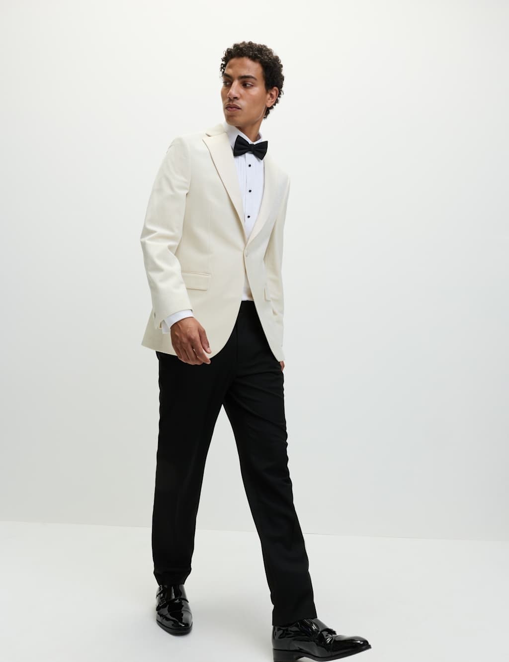 Marks & Spencer M&S Tailored Fit Velvet Blazer Ecru - 4