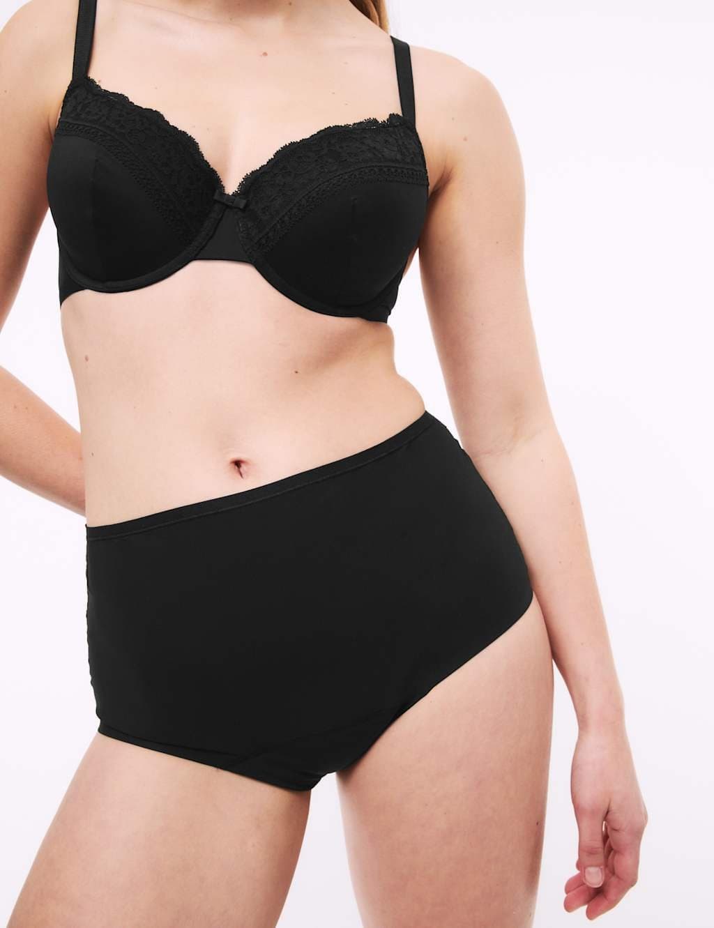 Marks & Spencer M&S 3pk No VPL Heavy Absorbency Period Full Briefs Black - 2