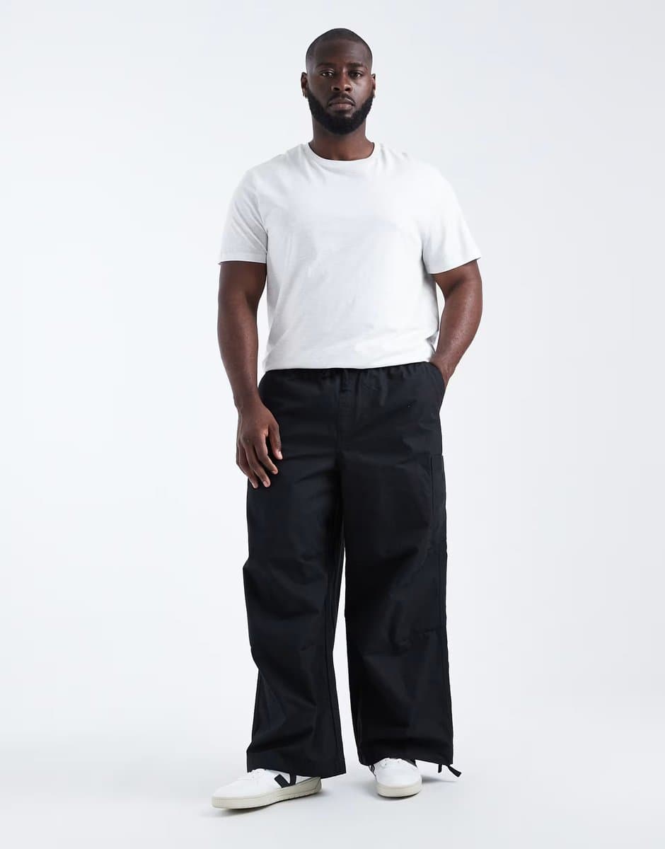 ASOS ASOS DESIGN oversized baggy cargo trousers in black ripstop - 2